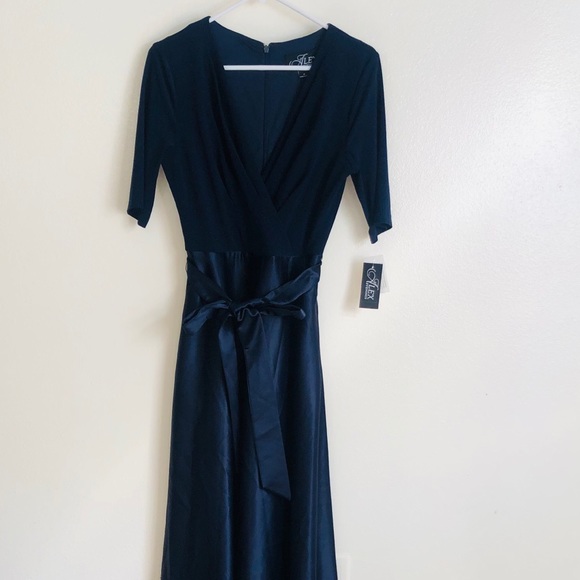 Alex Evenings 6 navy blue satin ballroom prom gown - Picture 5 of 11